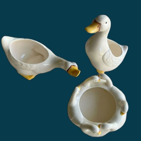Ceramic Duck Planters Family Two Adults, Ducklings in Round Planter Vintage - Picture 1 of 16